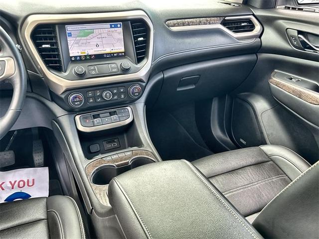Photo of 2022 White Frost Tri-Coat GMC Acadia