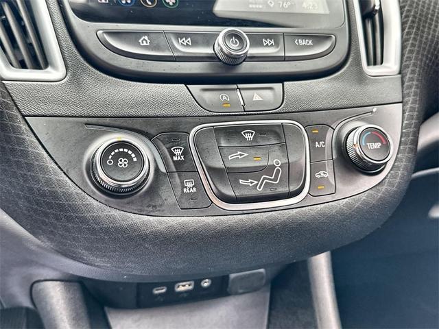 Photo of 2023 Summit White Chevrolet Malibu