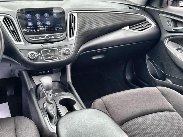 Photo of 2023 Summit White Chevrolet Malibu