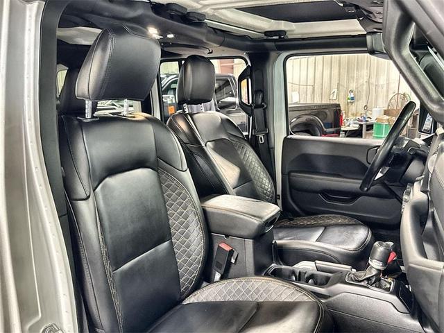 Photo of 2021 Bright White Clearcoat Jeep Wrangler Unlimited