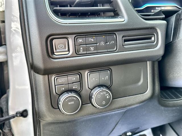 Photo of 2022 Summit White Chevrolet Tahoe