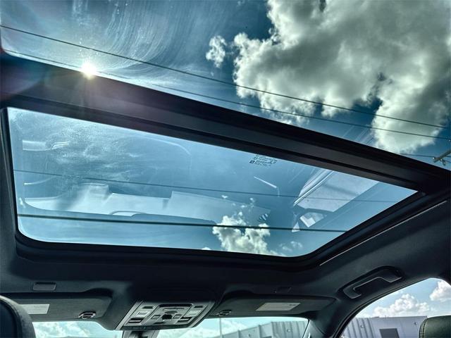 Photo of 2022 Summit White Chevrolet Tahoe