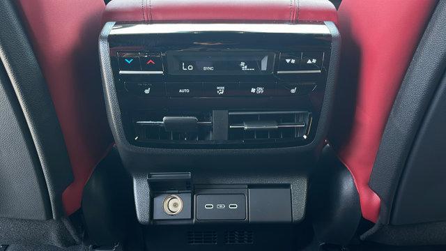 Photo of 2025 Majestic Black Pearl Acura MDX