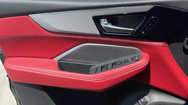 Photo of 2025 Majestic Black Pearl Acura MDX