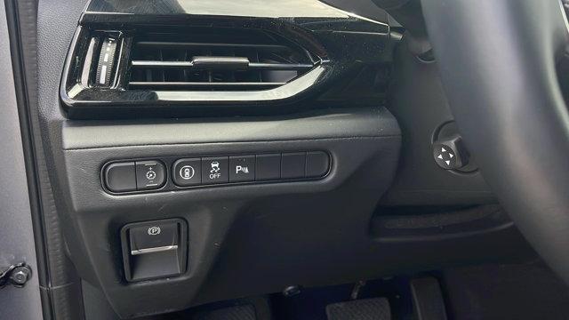 Photo of 2025 Lunar Silver Metallic Acura MDX