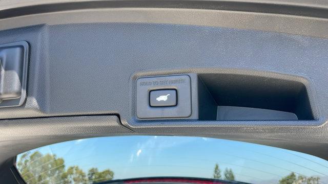 Photo of 2025 Platinum White Pearl Acura RDX