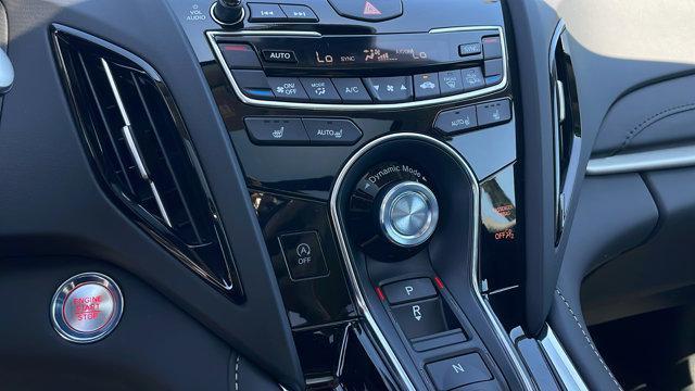 Photo of 2025 Platinum White Pearl Acura RDX