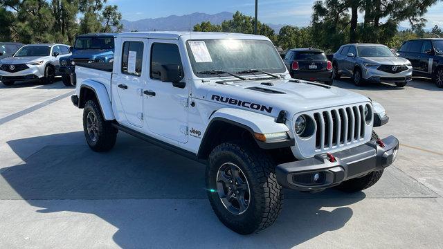 Photo of 2020 Bright White Clearcoat Jeep Gladiator