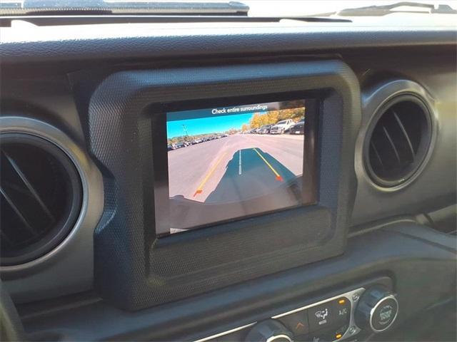 Photo of 2023 Black Clearcoat Jeep Gladiator