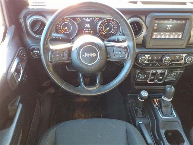 Photo of 2023 Black Clearcoat Jeep Gladiator