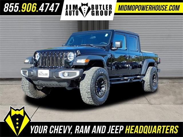 Photo of 2023 Black Clearcoat Jeep Gladiator