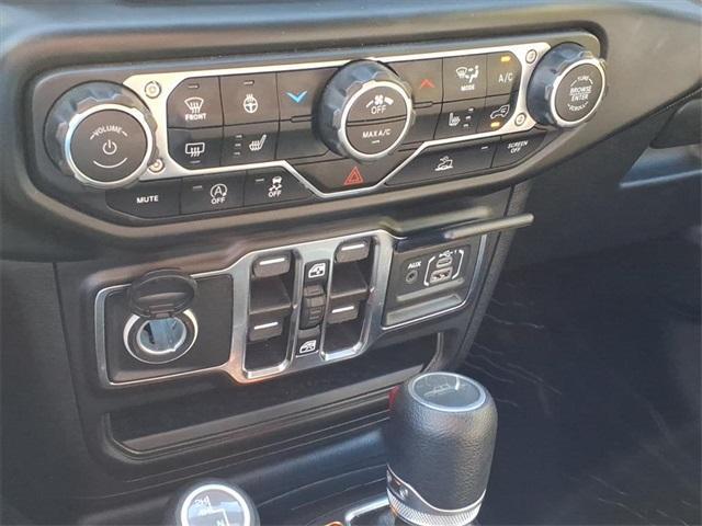 Photo of 2023 Black Clearcoat Jeep Gladiator