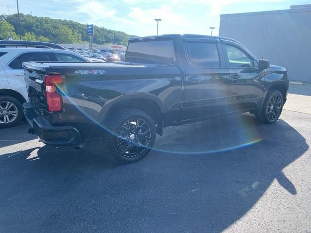 Photo of 2021 Black Chevrolet Silverado 1500