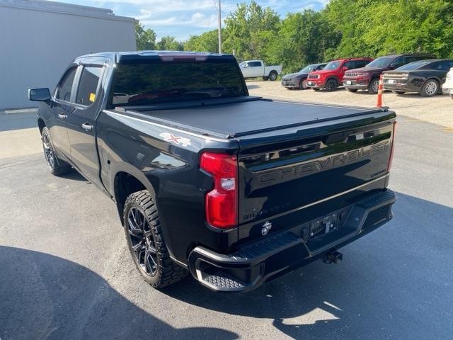 Photo of 2021 Black Chevrolet Silverado 1500