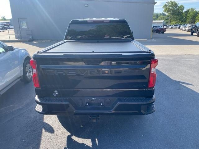 Photo of 2021 Black Chevrolet Silverado 1500