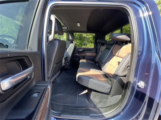 Photo of 2022 Northsky Blue Metallic Chevrolet Silverado 2500