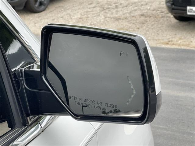 Photo of 2016 Summit White Chevrolet Tahoe