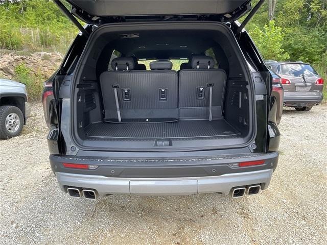 Photo of 2026 Mosaic Black Metallic Chevrolet Traverse