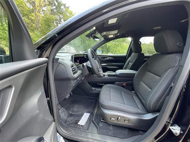 Photo of 2026 Mosaic Black Metallic Chevrolet Traverse