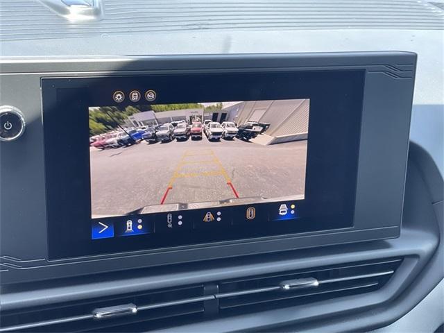 Photo of 2024 Summit White Chevrolet Silverado EV