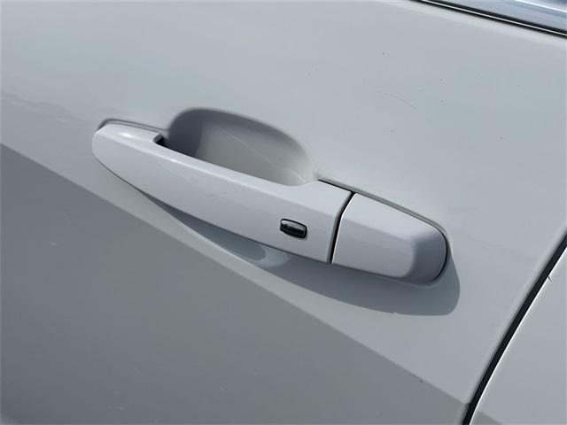 Photo of 2024 Summit White Chevrolet Malibu