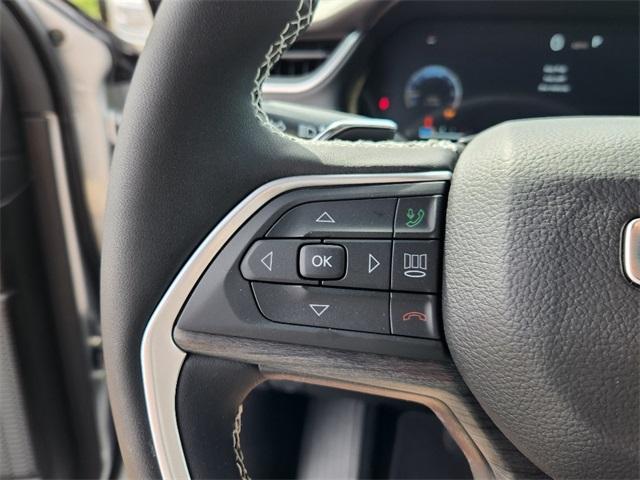 Photo of 2025 Silver Zynith Jeep Grand Cherokee L