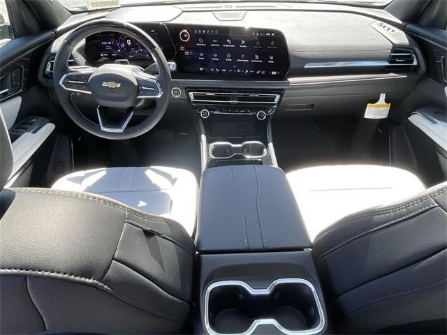 Photo of 2026 Sterling Gray Metallic Chevrolet Traverse