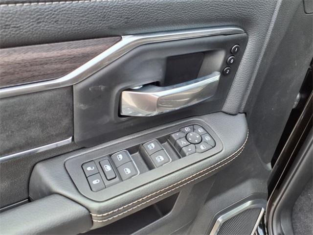 Photo of 2025 Diamond Black RAM 2500