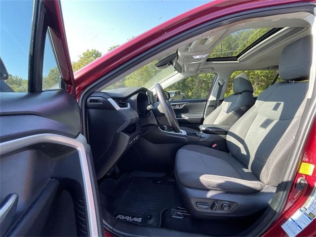 Photo of 2020 Ruby Flare Pearl Toyota RAV4
