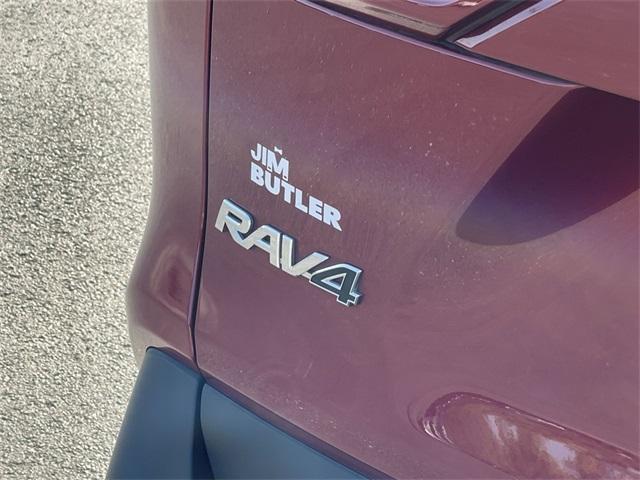 Photo of 2020 Ruby Flare Pearl Toyota RAV4