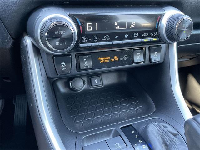 Photo of 2020 Ruby Flare Pearl Toyota RAV4