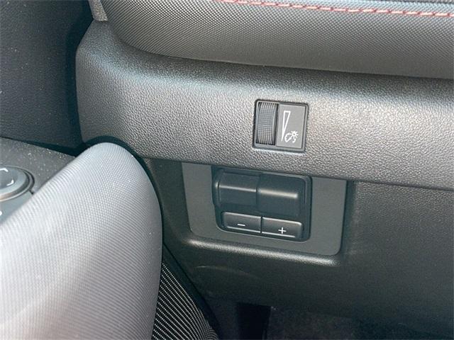 Photo of 2025 Black Chevrolet Colorado