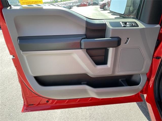 Photo of 2016 Race Red Ford F-150