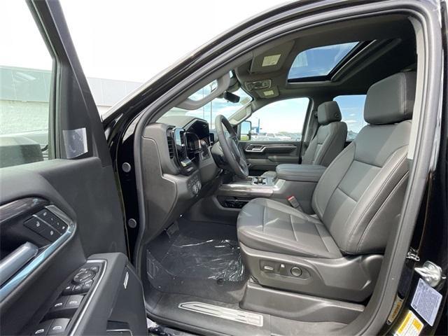 Photo of 2025 Black Chevrolet Silverado 2500