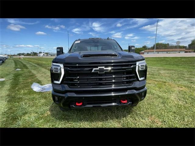 Photo of 2025 Black Chevrolet Silverado 2500
