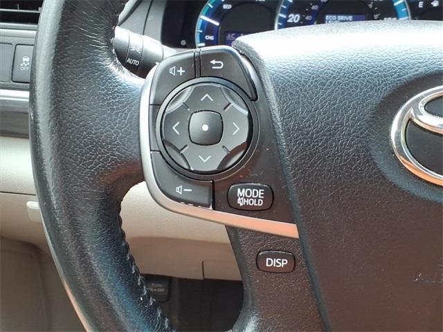 Photo of 2012 Classic Silver Metallic Toyota Camry Hybrid