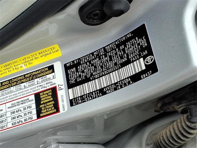 Photo of 2012 Classic Silver Metallic Toyota Camry Hybrid