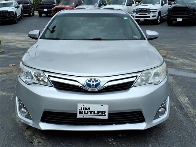 Photo of 2012 Classic Silver Metallic Toyota Camry Hybrid