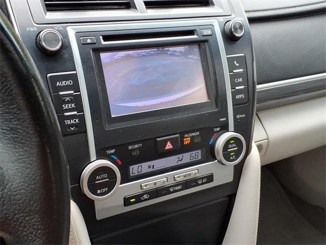 Photo of 2012 Classic Silver Metallic Toyota Camry Hybrid