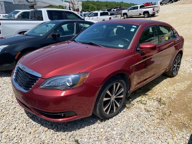 2013 Chrysler 200