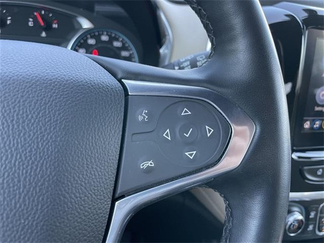 Photo of 2023 Mosaic Black Metallic Chevrolet Traverse