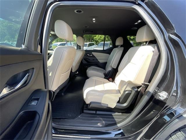 Photo of 2023 Mosaic Black Metallic Chevrolet Traverse