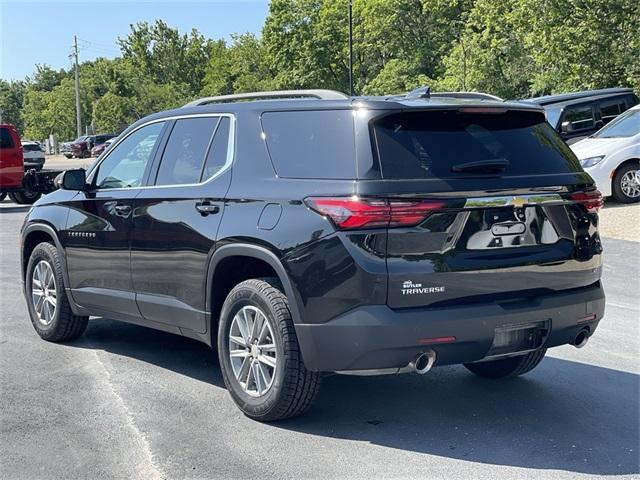 Photo of 2023 Mosaic Black Metallic Chevrolet Traverse