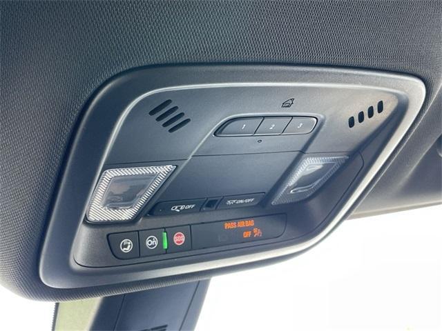 Photo of 2023 Mosaic Black Metallic Chevrolet Traverse