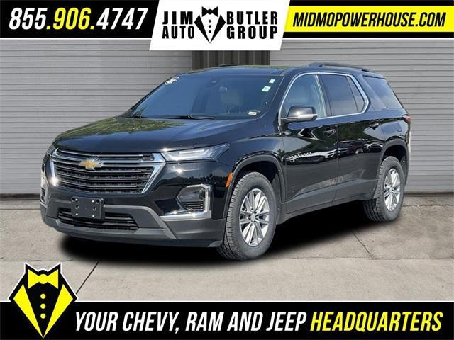 Photo of 2023 Mosaic Black Metallic Chevrolet Traverse