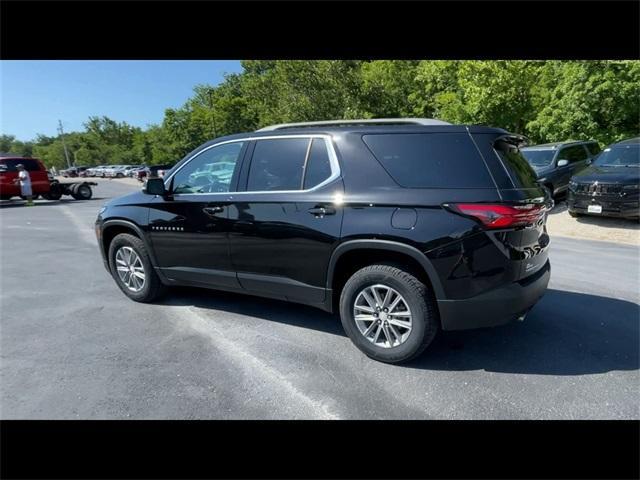 Photo of 2023 Mosaic Black Metallic Chevrolet Traverse
