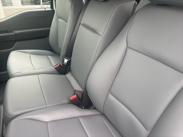 Photo of 2025 Oxford White Ford F-150
