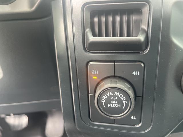 Photo of 2025 Oxford White Ford F-150