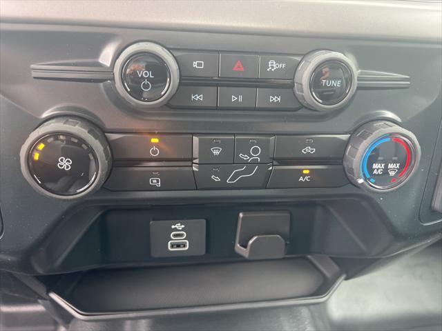 Photo of 2025 Oxford White Ford F-150