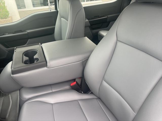Photo of 2025 Oxford White Ford F-150